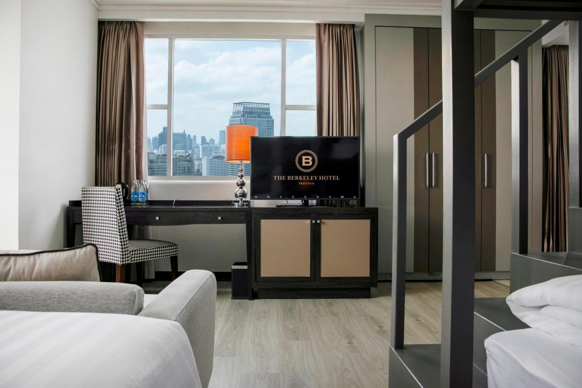 The Berkeley Hotel Pratunam Bangkok Exterior photo The Berkeley Suite